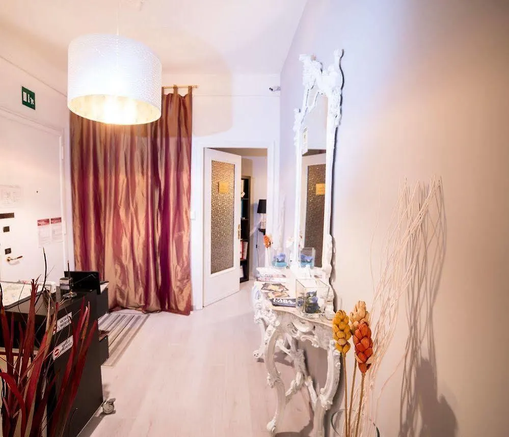 Bed & Breakfast B&B Domus Dei Consoli Rome Italy