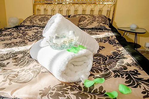 B&B Domus Dei Consoli Rome Bed & Breakfast