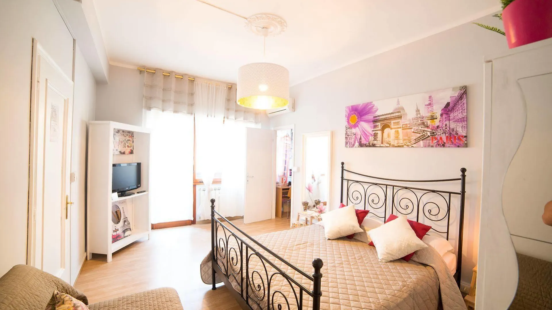 B&B Domus Dei Consoli Rome Italy