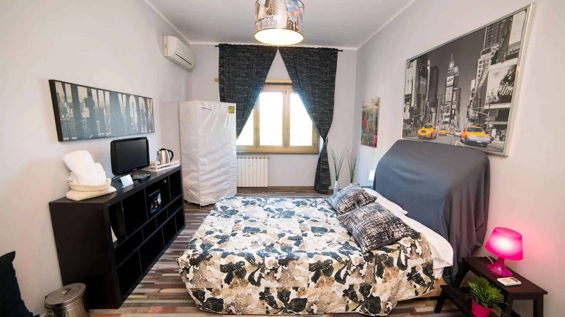 B&B Domus Dei Consoli Rome 0*,  Italy